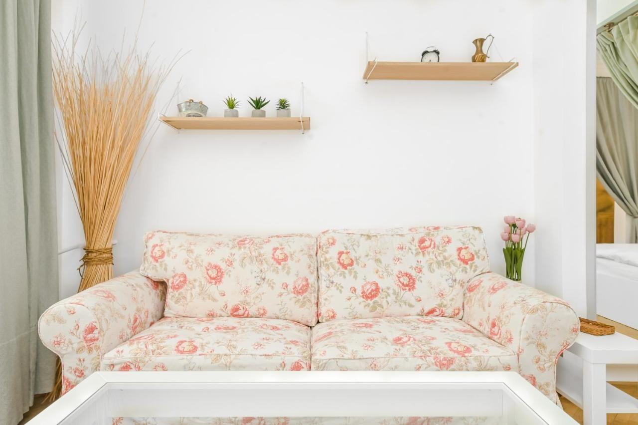 דירה Floral Retreat In Center By Flat Mаnager *